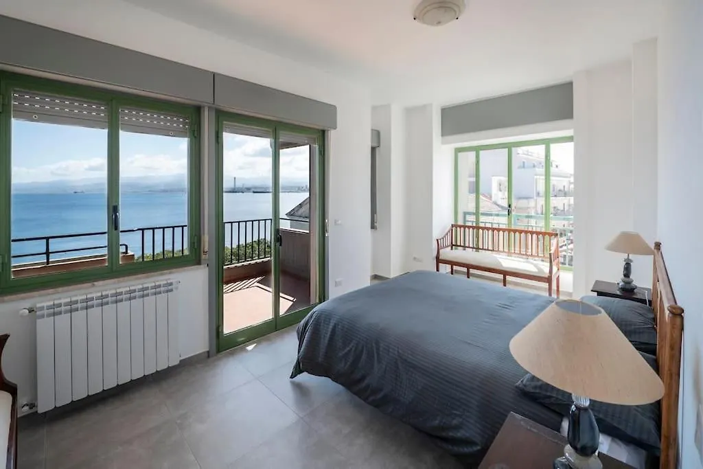 Luxury Apartment Con Vista Mare Milazzo Italy